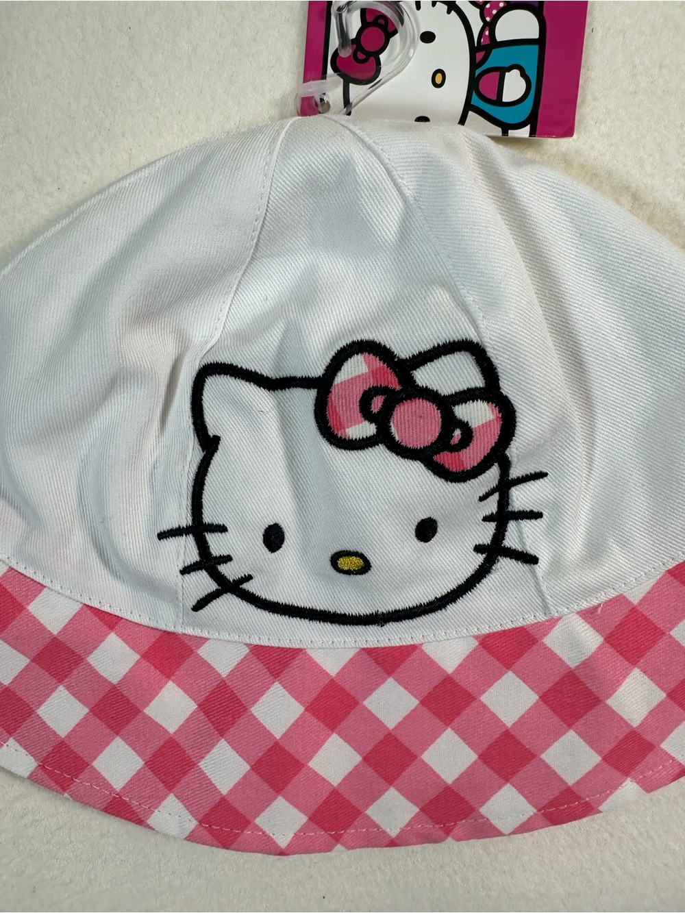 NWT Hello Kitty Kids’ White Bucket Hat Pink Gingham Trim - Picture 2 of 5